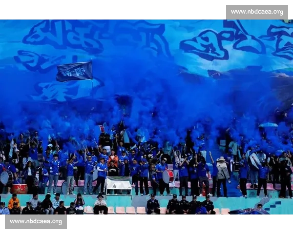 蓝白战火重燃：青超联赛巅峰对决燃爆高原绿茵场